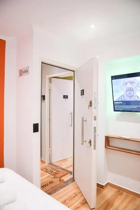City Center 13 - Tirana Way Apartments 0*,  ألبانيا